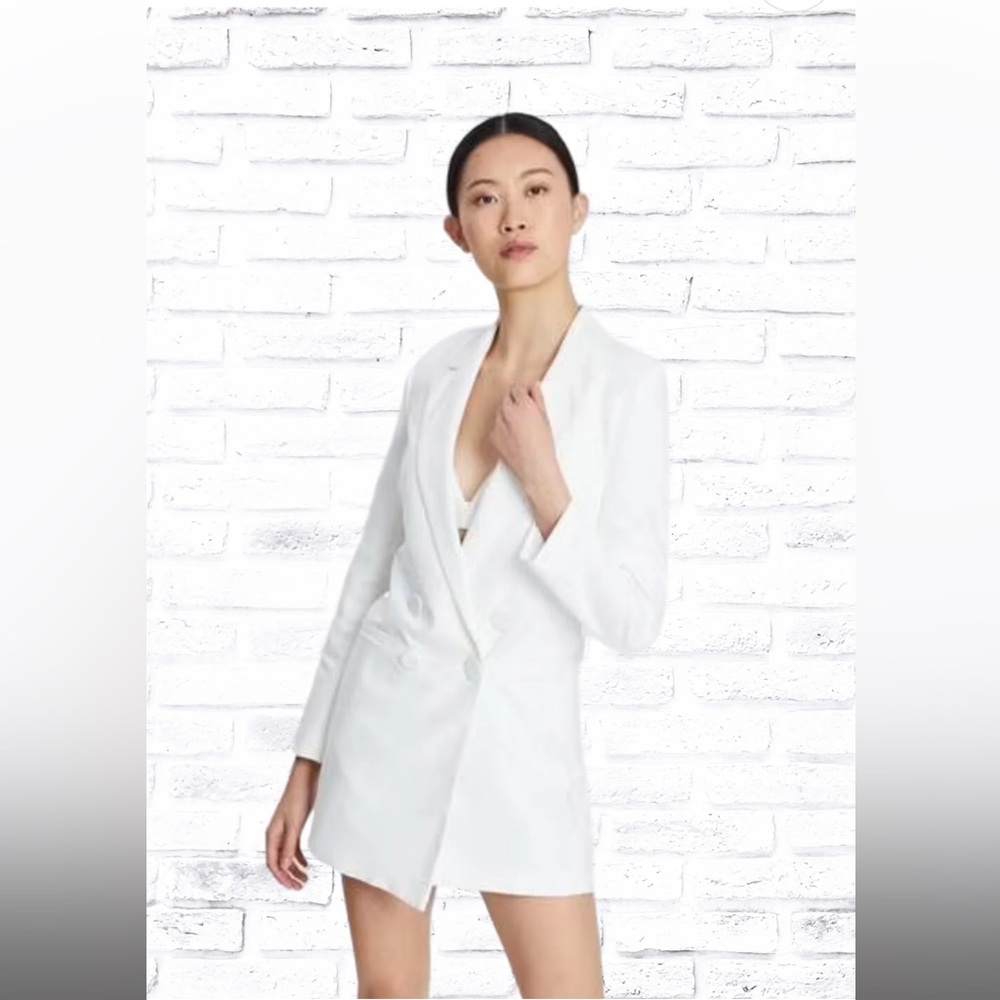By Johnny. 'Sophia' Structured Blazer Dress in White Snow